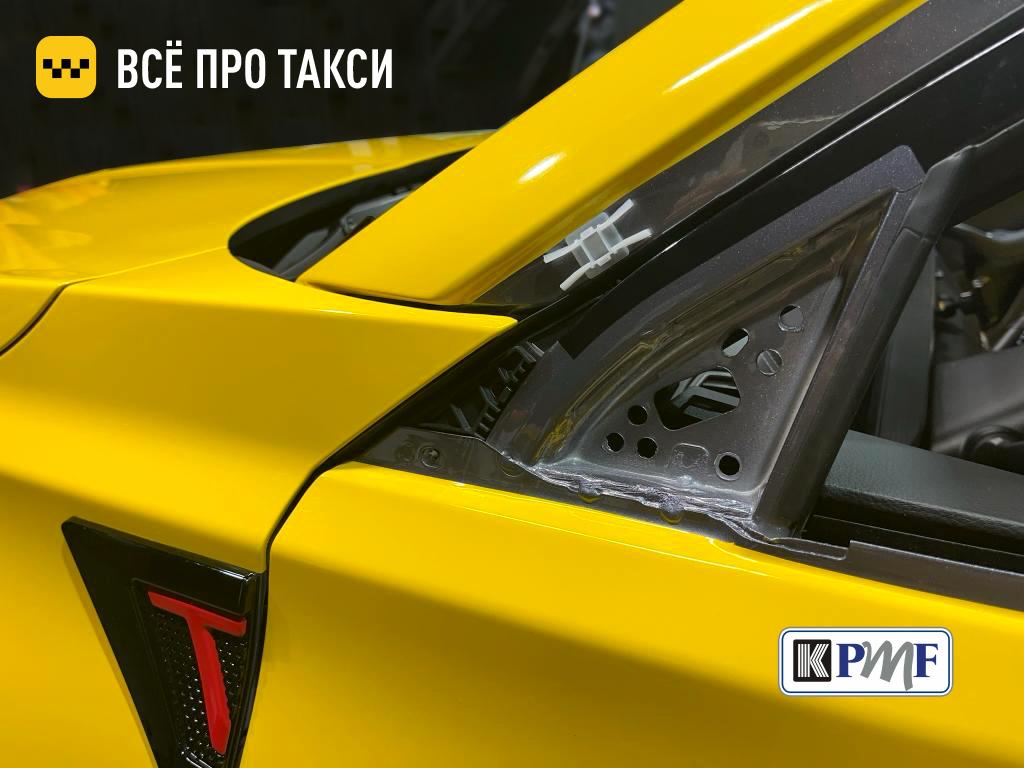 Оклейка такси в желтый цвет